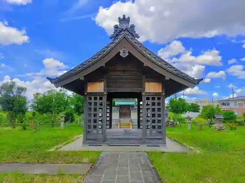 八龍神社（東八龍社）の本殿・本堂