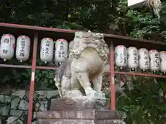 八神社の狛犬