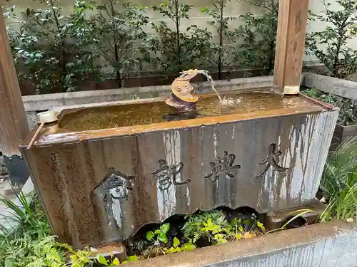 小野照崎神社の手水