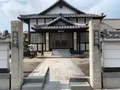 薬師寺の本殿