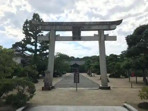 誉田八幡宮の鳥居