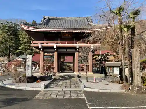 蓮華院寳生寺の山門