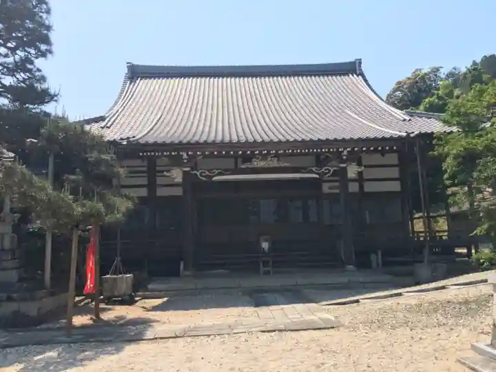 玉泉寺の本殿・本堂