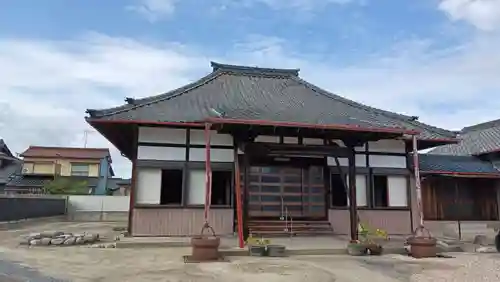 長光寺の本殿・本堂