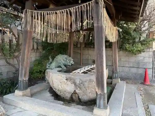 河内國魂神社の{uncategorized: "未分類", other: "その他", undefined: "問題あり", building: "その他建物", grave: "お墓", sacred_gate: "鳥居", guardian: "狛犬", statue: "像", buddha: "仏像", history: "歴史", nature: "自然", garden: "庭園", animal: "動物", pagoda: "塔", temizu: "手水舎", mountain_gate: "山門・神門", sanctuary: "本殿・本堂", subordinate: "末社・摂社", art: "芸術", scenery: "景色", jizo: "地蔵", ema: "絵馬", goshuin: "御朱印", omikuji: "おみくじ", items: "授与品その他", amulet: "お守り", goshuincho: "御朱印帳", eats: "食事", festival: "お祭り", votive_dance: "神楽", shichigosan: "七五三参", wedding: "結婚式", experience: "体験その他", initially: "初詣", around: "周辺", anti_infection: "感染症対策"}