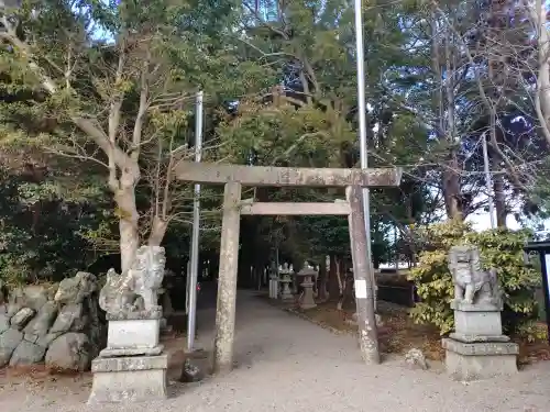 竹神社の{uncategorized: "未分類", other: "その他", undefined: "問題あり", building: "その他建物", grave: "お墓", sacred_gate: "鳥居", guardian: "狛犬", statue: "像", buddha: "仏像", history: "歴史", nature: "自然", garden: "庭園", animal: "動物", pagoda: "塔", temizu: "手水舎", mountain_gate: "山門・神門", sanctuary: "本殿・本堂", subordinate: "末社・摂社", art: "芸術", scenery: "景色", jizo: "地蔵", ema: "絵馬", goshuin: "御朱印", omikuji: "おみくじ", items: "授与品その他", amulet: "お守り", goshuincho: "御朱印帳", eats: "食事", festival: "お祭り", votive_dance: "神楽", shichigosan: "七五三参", wedding: "結婚式", experience: "体験その他", initially: "初詣", around: "周辺", anti_infection: "感染症対策"}