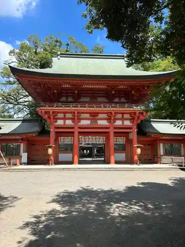 武蔵一宮氷川神社の山門・神門