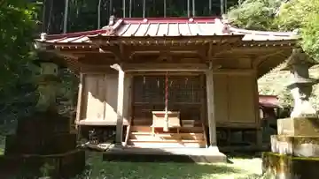 越方神社の本殿・本堂