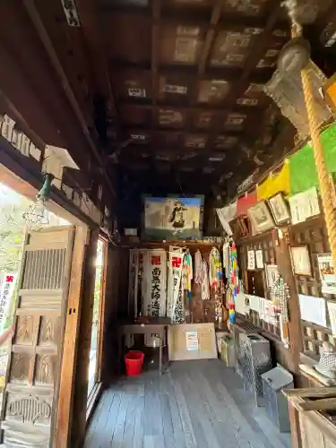 洞雲寺の{uncategorized: "未分類", other: "その他", undefined: "問題あり", building: "その他建物", grave: "お墓", sacred_gate: "鳥居", guardian: "狛犬", statue: "像", buddha: "仏像", history: "歴史", nature: "自然", garden: "庭園", animal: "動物", pagoda: "塔", temizu: "手水舎", mountain_gate: "山門・神門", sanctuary: "本殿・本堂", subordinate: "末社・摂社", art: "芸術", scenery: "景色", jizo: "地蔵", ema: "絵馬", goshuin: "御朱印", omikuji: "おみくじ", items: "授与品その他", amulet: "お守り", goshuincho: "御朱印帳", eats: "食事", festival: "お祭り", votive_dance: "神楽", shichigosan: "七五三参", wedding: "結婚式", experience: "体験その他", initially: "初詣", around: "周辺", anti_infection: "感染症対策"}