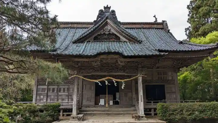 牛尾神社の本殿・本堂