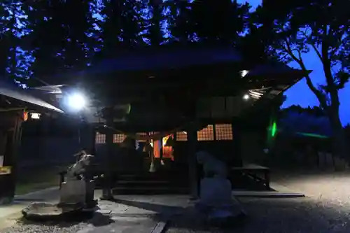 長屋神社の本殿・本堂