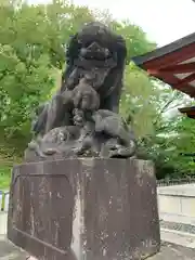 諏訪神社の狛犬