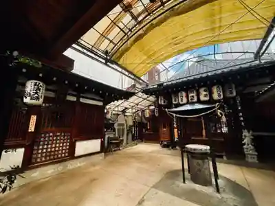 浪速寺の本殿・本堂