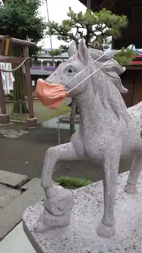 駒形神社の像