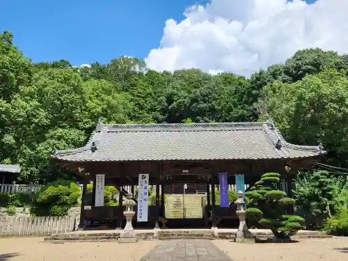 木梨神社の本殿・本堂