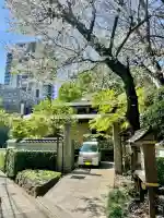 東福寺の{uncategorized: "未分類", other: "その他", undefined: "問題あり", building: "その他建物", grave: "お墓", sacred_gate: "鳥居", guardian: "狛犬", statue: "像", buddha: "仏像", history: "歴史", nature: "自然", garden: "庭園", animal: "動物", pagoda: "塔", temizu: "手水舎", mountain_gate: "山門・神門", sanctuary: "本殿・本堂", subordinate: "末社・摂社", art: "芸術", scenery: "景色", jizo: "地蔵", ema: "絵馬", goshuin: "御朱印", omikuji: "おみくじ", items: "授与品その他", amulet: "お守り", goshuincho: "御朱印帳", eats: "食事", festival: "お祭り", votive_dance: "神楽", shichigosan: "七五三参", wedding: "結婚式", experience: "体験その他", initially: "初詣", around: "周辺", anti_infection: "感染症対策"}