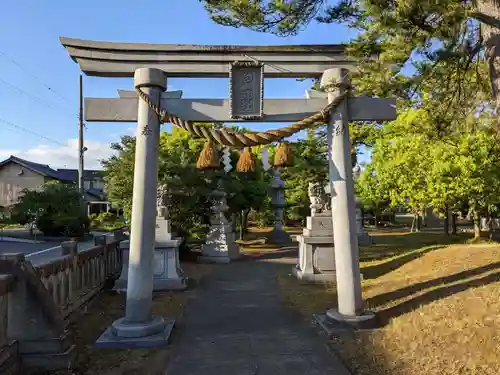 白山神社の鳥居