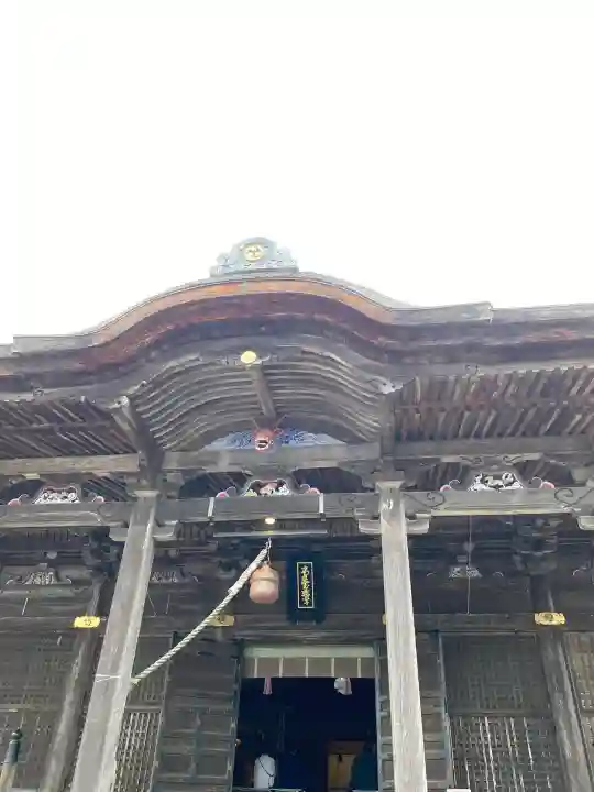 高良大社の{uncategorized: "未分類", other: "その他", undefined: "問題あり", building: "その他建物", grave: "お墓", sacred_gate: "鳥居", guardian: "狛犬", statue: "像", buddha: "仏像", history: "歴史", nature: "自然", garden: "庭園", animal: "動物", pagoda: "塔", temizu: "手水舎", mountain_gate: "山門・神門", sanctuary: "本殿・本堂", subordinate: "末社・摂社", art: "芸術", scenery: "景色", jizo: "地蔵", ema: "絵馬", goshuin: "御朱印", omikuji: "おみくじ", items: "授与品その他", amulet: "お守り", goshuincho: "御朱印帳", eats: "食事", festival: "お祭り", votive_dance: "神楽", shichigosan: "七五三参", wedding: "結婚式", experience: "体験その他", initially: "初詣", around: "周辺", anti_infection: "感染症対策"}