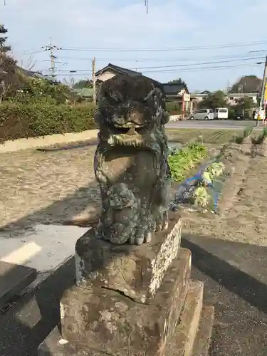 餘子神社の狛犬