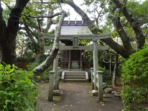 宝戒寺の末社・摂社