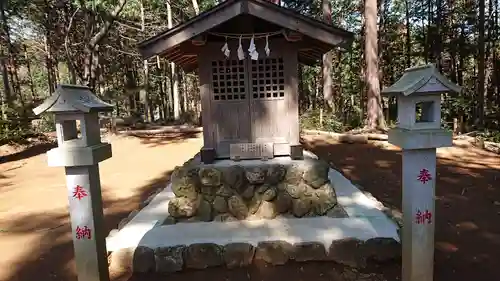 高麗神社の末社