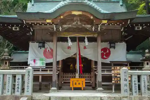湯泉神社の本殿・本堂
