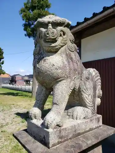 西保神社の狛犬