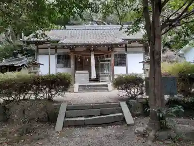 磐船大神社の{uncategorized: "未分類", other: "その他", undefined: "問題あり", building: "その他建物", grave: "お墓", sacred_gate: "鳥居", guardian: "狛犬", statue: "像", buddha: "仏像", history: "歴史", nature: "自然", garden: "庭園", animal: "動物", pagoda: "塔", temizu: "手水舎", mountain_gate: "山門・神門", sanctuary: "本殿・本堂", subordinate: "末社・摂社", art: "芸術", scenery: "景色", jizo: "地蔵", ema: "絵馬", goshuin: "御朱印", omikuji: "おみくじ", items: "授与品その他", amulet: "お守り", goshuincho: "御朱印帳", eats: "食事", festival: "お祭り", votive_dance: "神楽", shichigosan: "七五三参", wedding: "結婚式", experience: "体験その他", initially: "初詣", around: "周辺", anti_infection: "感染症対策"}