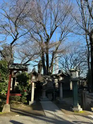 待乳山聖天（本龍院）の{uncategorized: "未分類", other: "その他", undefined: "問題あり", building: "その他建物", grave: "お墓", sacred_gate: "鳥居", guardian: "狛犬", statue: "像", buddha: "仏像", history: "歴史", nature: "自然", garden: "庭園", animal: "動物", pagoda: "塔", temizu: "手水舎", mountain_gate: "山門・神門", sanctuary: "本殿・本堂", subordinate: "末社・摂社", art: "芸術", scenery: "景色", jizo: "地蔵", ema: "絵馬", goshuin: "御朱印", omikuji: "おみくじ", items: "授与品その他", amulet: "お守り", goshuincho: "御朱印帳", eats: "食事", festival: "お祭り", votive_dance: "神楽", shichigosan: "七五三参", wedding: "結婚式", experience: "体験その他", initially: "初詣", around: "周辺", anti_infection: "感染症対策"}