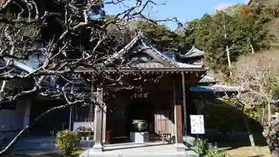 岩殿寺の本殿・本堂