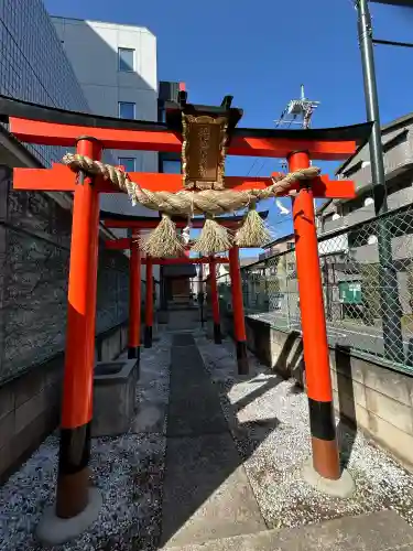稲荷大神の{uncategorized: "未分類", other: "その他", undefined: "問題あり", building: "その他建物", grave: "お墓", sacred_gate: "鳥居", guardian: "狛犬", statue: "像", buddha: "仏像", history: "歴史", nature: "自然", garden: "庭園", animal: "動物", pagoda: "塔", temizu: "手水舎", mountain_gate: "山門・神門", sanctuary: "本殿・本堂", subordinate: "末社・摂社", art: "芸術", scenery: "景色", jizo: "地蔵", ema: "絵馬", goshuin: "御朱印", omikuji: "おみくじ", items: "授与品その他", amulet: "お守り", goshuincho: "御朱印帳", eats: "食事", festival: "お祭り", votive_dance: "神楽", shichigosan: "七五三参", wedding: "結婚式", experience: "体験その他", initially: "初詣", around: "周辺", anti_infection: "感染症対策"}