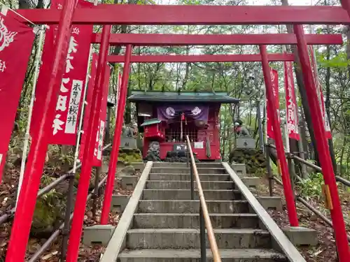 草津穴守稲荷神社の鳥居