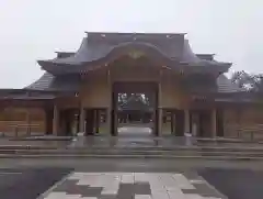 新潟縣護國神社の山門