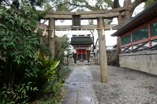 生根神社の末社