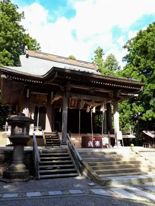 八幡神社の本殿・本堂