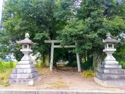 神明社の鳥居