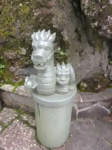 大山阿夫利神社の狛犬