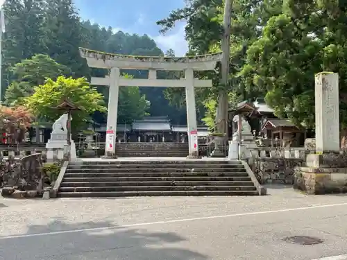 飛騨一宮水無神社の鳥居