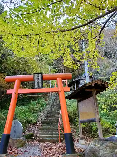 源泉神社の鳥居