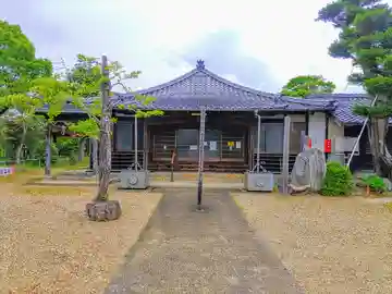 薬師寺の本殿・本堂