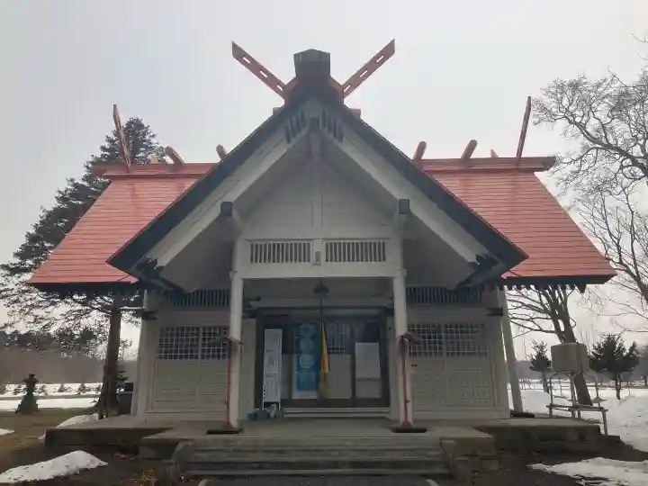 野幌神社の{uncategorized: "未分類", other: "その他", undefined: "問題あり", building: "その他建物", grave: "お墓", sacred_gate: "鳥居", guardian: "狛犬", statue: "像", buddha: "仏像", history: "歴史", nature: "自然", garden: "庭園", animal: "動物", pagoda: "塔", temizu: "手水舎", mountain_gate: "山門・神門", sanctuary: "本殿・本堂", subordinate: "末社・摂社", art: "芸術", scenery: "景色", jizo: "地蔵", ema: "絵馬", goshuin: "御朱印", omikuji: "おみくじ", items: "授与品その他", amulet: "お守り", goshuincho: "御朱印帳", eats: "食事", festival: "お祭り", votive_dance: "神楽", shichigosan: "七五三参", wedding: "結婚式", experience: "体験その他", initially: "初詣", around: "周辺", anti_infection: "感染症対策"}