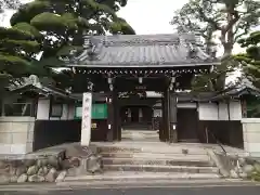 遍慶寺の山門