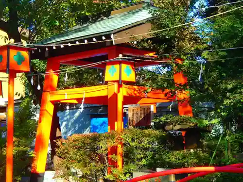 塚越稲荷神社の手水舎