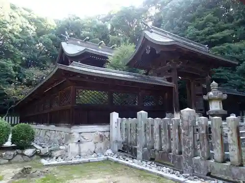 多家神社の本殿