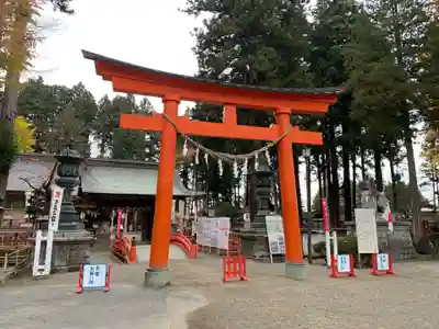 櫛引八幡宮の鳥居