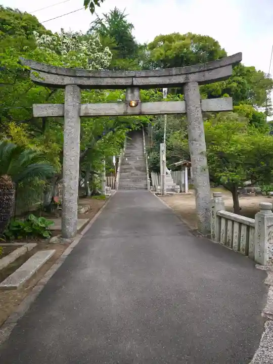 金刀比羅神社の{uncategorized: "未分類", other: "その他", undefined: "問題あり", building: "その他建物", grave: "お墓", sacred_gate: "鳥居", guardian: "狛犬", statue: "像", buddha: "仏像", history: "歴史", nature: "自然", garden: "庭園", animal: "動物", pagoda: "塔", temizu: "手水舎", mountain_gate: "山門・神門", sanctuary: "本殿・本堂", subordinate: "末社・摂社", art: "芸術", scenery: "景色", jizo: "地蔵", ema: "絵馬", goshuin: "御朱印", omikuji: "おみくじ", items: "授与品その他", amulet: "お守り", goshuincho: "御朱印帳", eats: "食事", festival: "お祭り", votive_dance: "神楽", shichigosan: "七五三参", wedding: "結婚式", experience: "体験その他", initially: "初詣", around: "周辺", anti_infection: "感染症対策"}