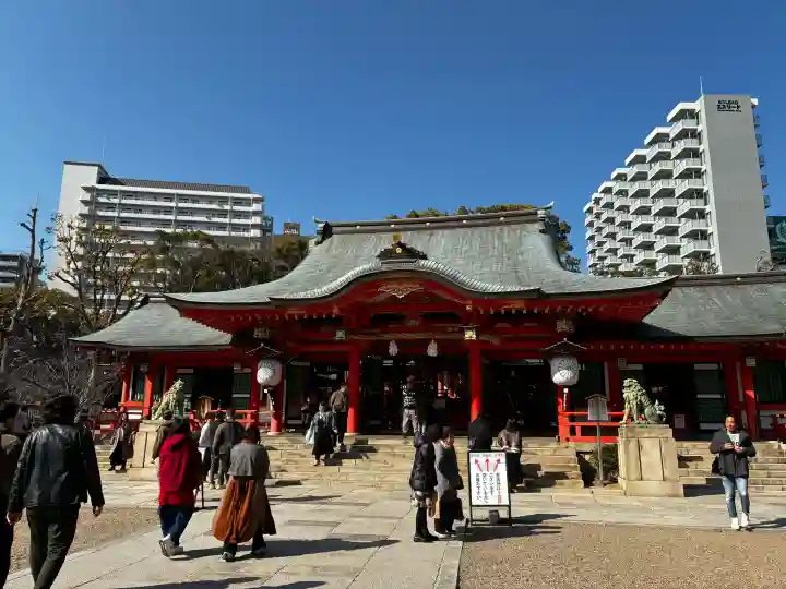 生田神社の{uncategorized: "未分類", other: "その他", undefined: "問題あり", building: "その他建物", grave: "お墓", sacred_gate: "鳥居", guardian: "狛犬", statue: "像", buddha: "仏像", history: "歴史", nature: "自然", garden: "庭園", animal: "動物", pagoda: "塔", temizu: "手水舎", mountain_gate: "山門・神門", sanctuary: "本殿・本堂", subordinate: "末社・摂社", art: "芸術", scenery: "景色", jizo: "地蔵", ema: "絵馬", goshuin: "御朱印", omikuji: "おみくじ", items: "授与品その他", amulet: "お守り", goshuincho: "御朱印帳", eats: "食事", festival: "お祭り", votive_dance: "神楽", shichigosan: "七五三参", wedding: "結婚式", experience: "体験その他", initially: "初詣", around: "周辺", anti_infection: "感染症対策"}