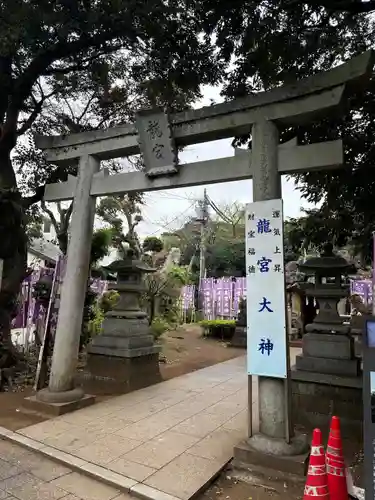 江島神社の末社