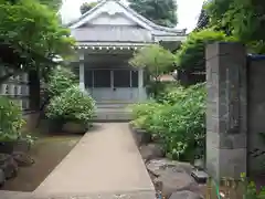 白山神社の本殿