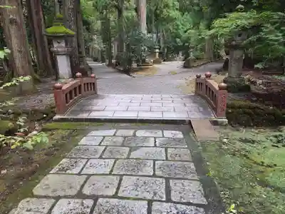 雄山神社中宮祈願殿(富山県)